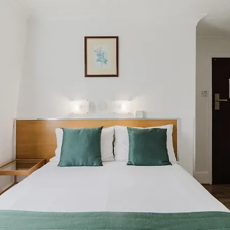 Falcon Hotel-3