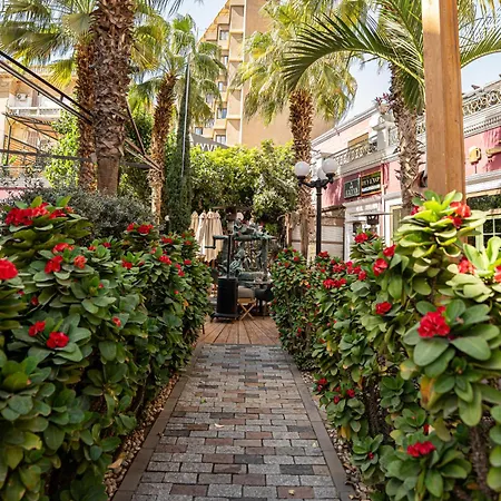 1920S Boutique Hotel And Restaurants-3