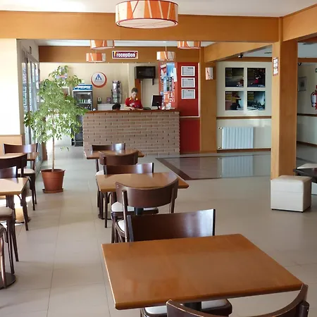 Marcopolo Suites Calafate-3