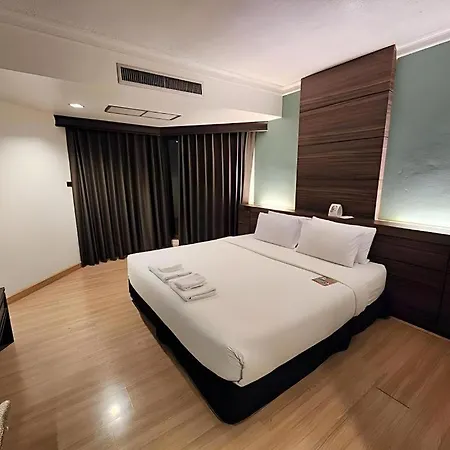 Holiday Garden Hotel-3