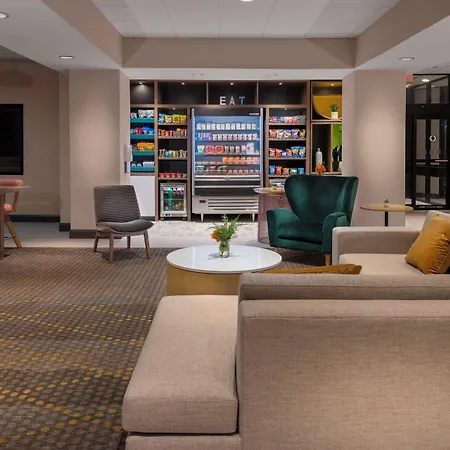 Holiday Inn Boston - Dedham Hotel & Conference Center By Ihg-3