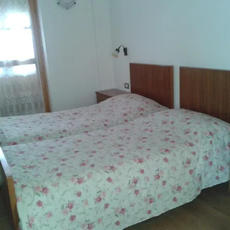 B&B Mary-3