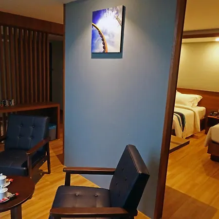 Hotel Azure-3