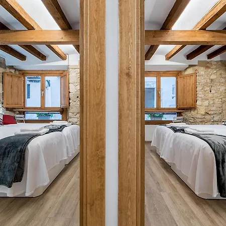 Hostal 977-3