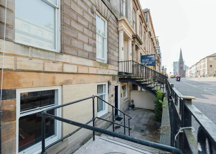 Glasgow Central Luxury Apartment