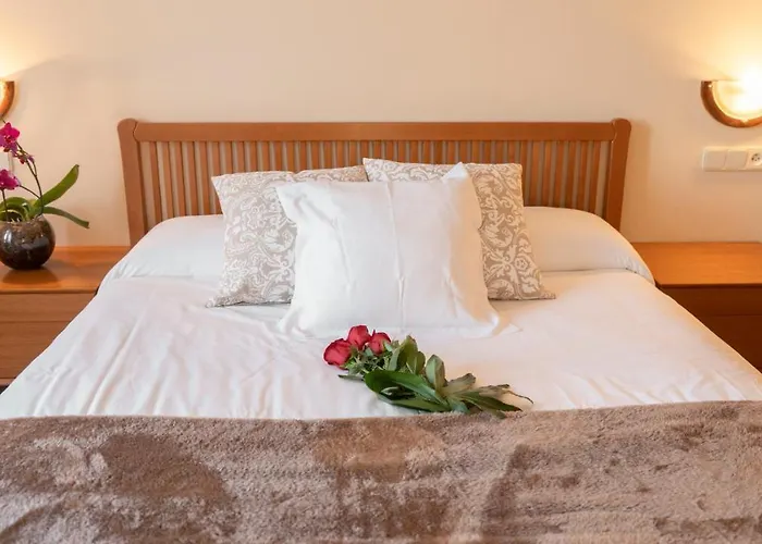 Hotel con vistas: Hostal Montserrat