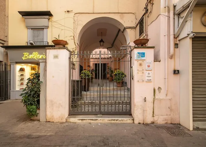 Family Hotel: Sorrento Square Suites