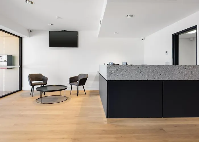 Cheap hotel: Springs Newcastle