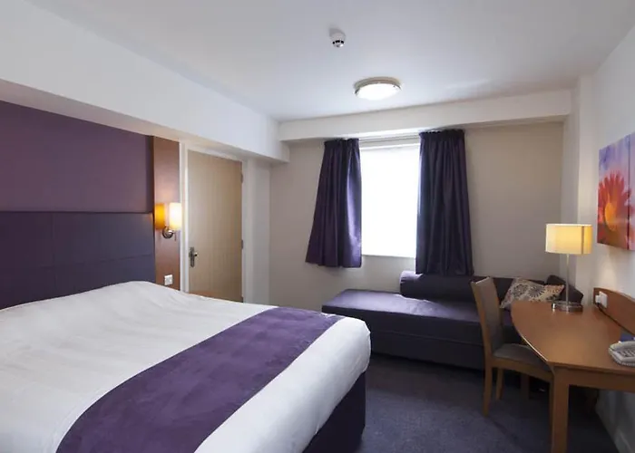 Premier Inn London Gatwick Airport - Manor Royal