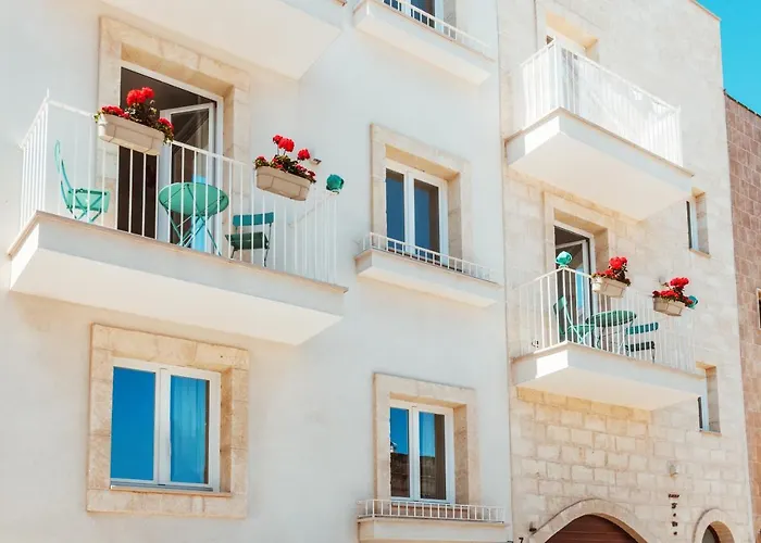 Hotel: Fema B&B - Housea