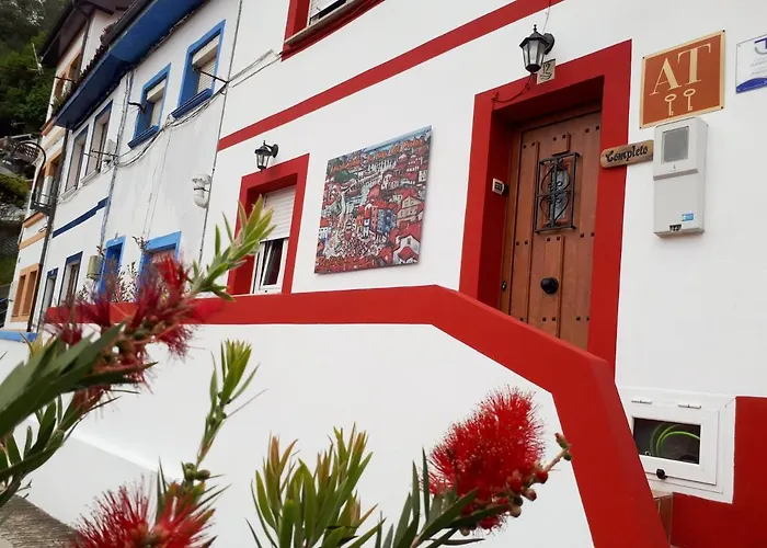 Hotel con vistas: Apartamentos La Casa del Pintor