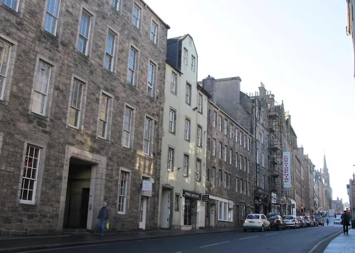Pet Friendly hotel: Royal Mile Apartment