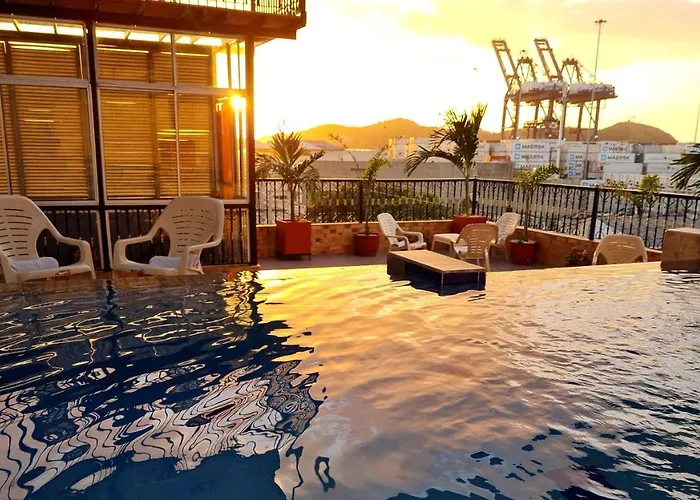 Hotel céntrico: Hotel Carolina Del Mar