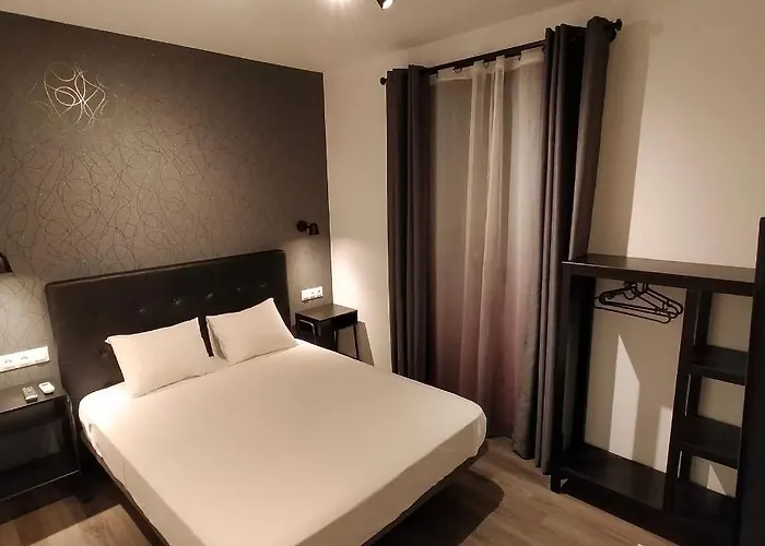 Hotel: Room Pride