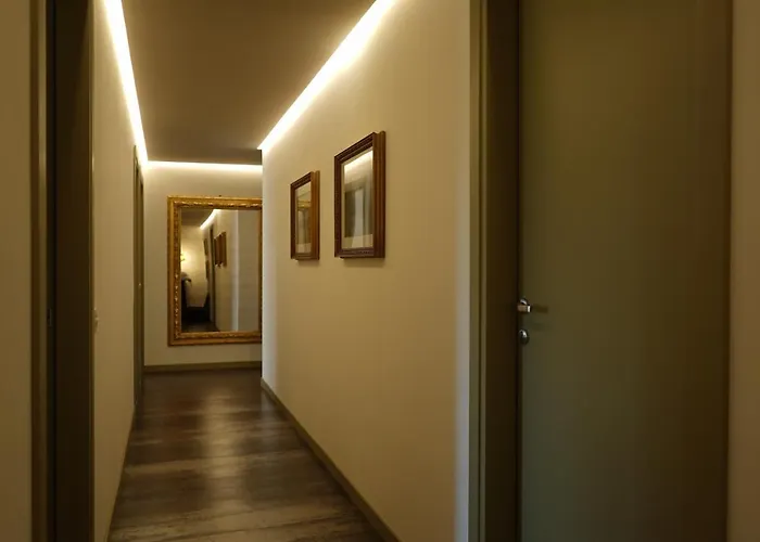  Avenue Rooms