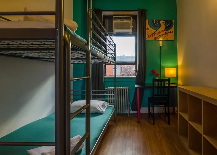 Beach hotel: Jazz On The Park Hostel