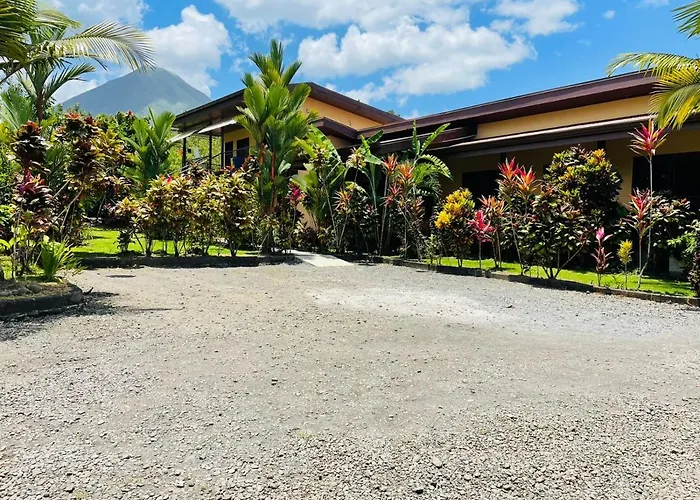 Vacation rental: Aunty Arenal Lodge