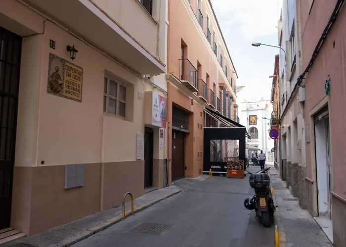 Hotel cerca del colegio: Calle Carmen Viejo Apartamento