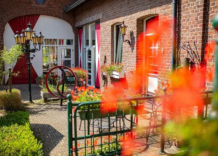 Hotel dichtbij College: Mooiste plek heuvelland in Zuid-Limburg-De Wijngaard