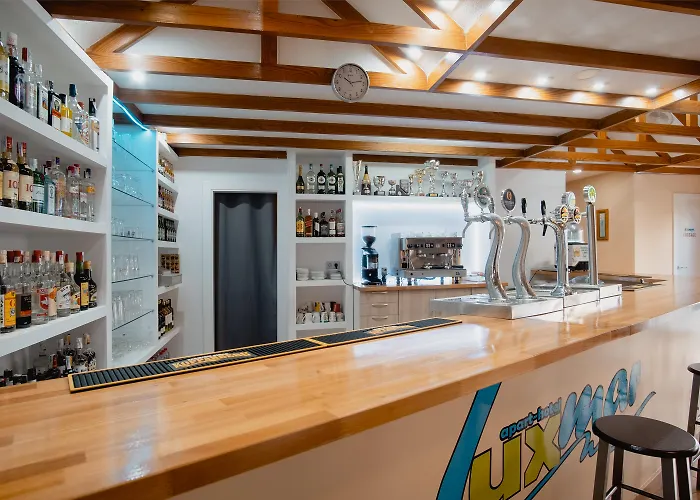 Lodging Luxmar Apartaments By Mc
