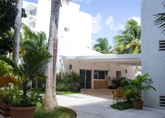 Las Gaviotas Hotel & Suites