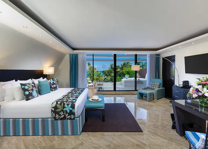 Ping Pong hotel: The Pyramid Cancun By Oasis