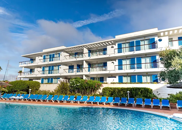 Marina Club Resort