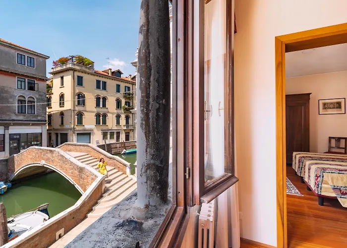 Palazzo Schiavoni Residenza D'Epoca & Suite-Apartments