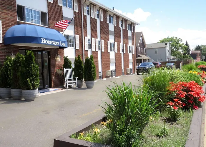 Cheap hotel: Rodeway Inn Logan International Airport