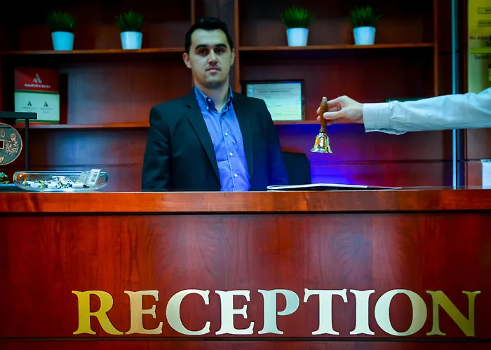 Cheap hotel: Hotel Reina
