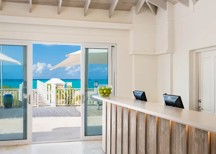 Luxury hotel only: Alexandra Resort - All-Inclusive