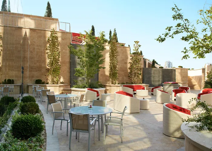 Hotel Jacuzzi: Fairmont Baku, Flame Towers
