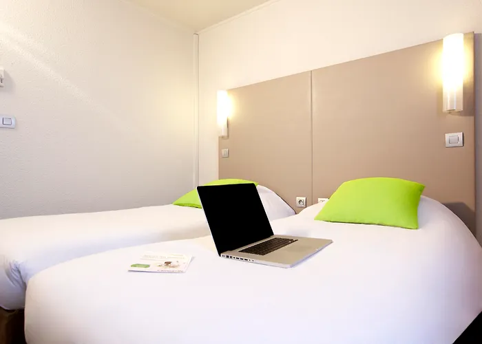 Hotels with tennis Campanile Prime - Nice Airport