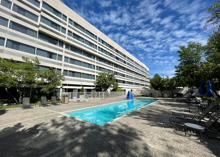 Airport Hotel: Holiday Inn Express Boise Downtown By Ihg