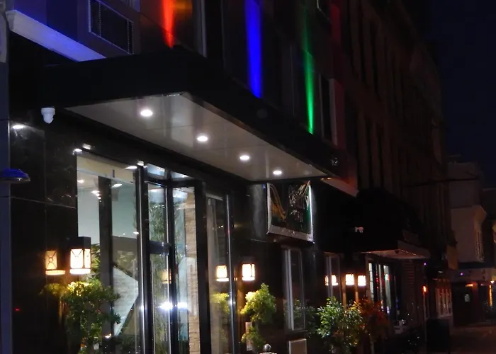 Quality Inn Near Sunset Park