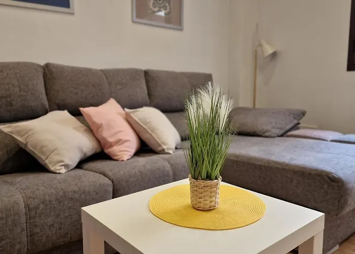 Alquiler de vacaciones: Imeda Apartamentos Escudo del Carmen 19