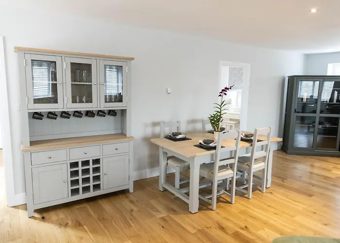 Apartment: The Unicorn