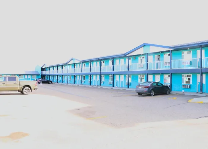 Pet Friendly hotel: Empire Inn & Suites