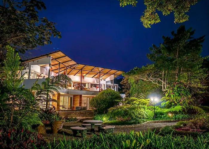 Monteverde & Gardens By Boeena