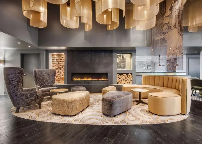 Hotel with pool: Vibe Hotel Hobart
