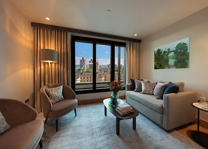 Hôtel de luxe: Tower Suites By Blue Orchid