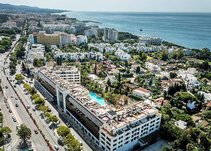  Guadalpin Suites