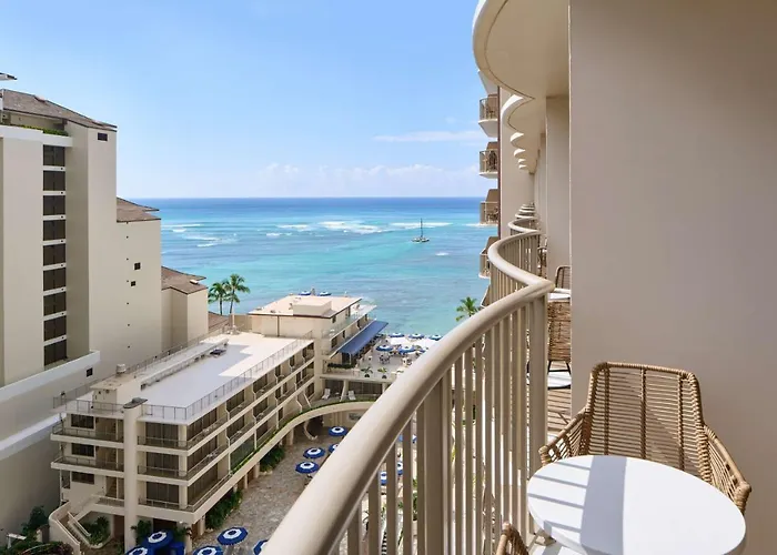 Hotels with tennis Outrigger Reef Waikiki Beach