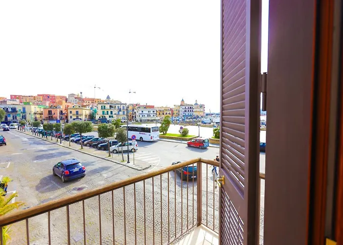 B&B Piazza A Mare