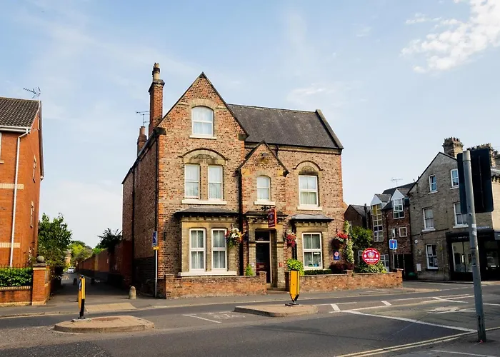 5 star hotels Barbican House