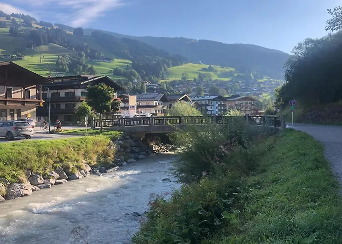 Hotel: Hotel Herzblut - Joker Card Included In Summer