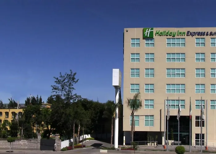 4 star hotel: Holiday Inn Express & Suites Queretaro By Ihg