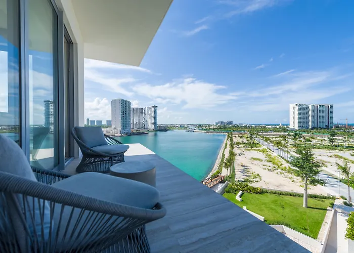 Hotel de lujo: Renaissance Cancun Resort & Marina