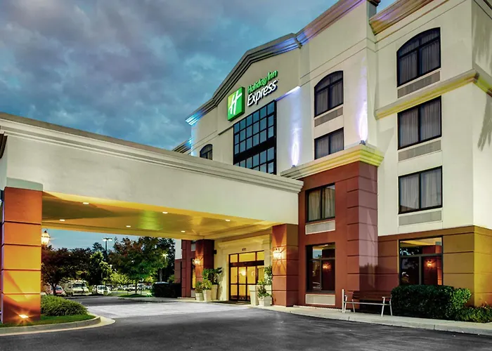 Holiday Inn Express Richmond Airport By Ihg