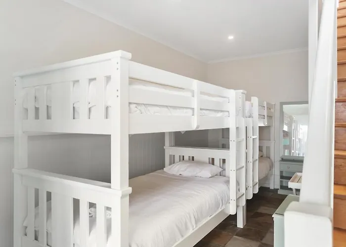 Beach hotel: The Glass House Mollymook Beach